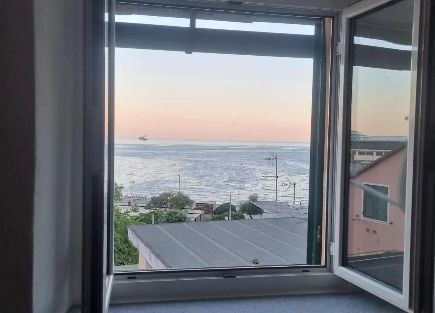 Bed&Living Nel Blu Apartment Genoa 0*,  Italy